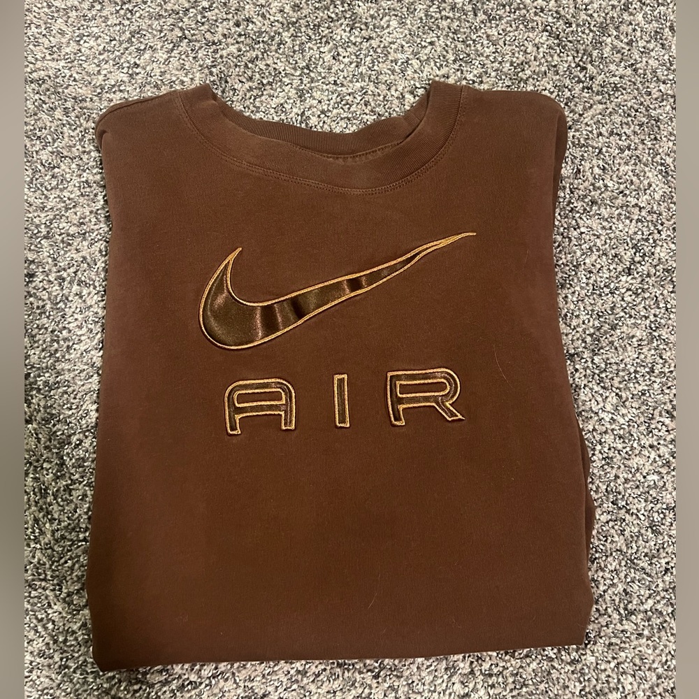 Nike Graphic Tee